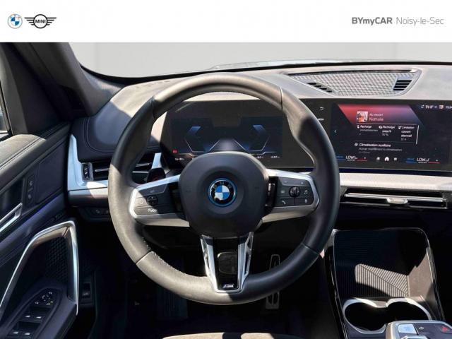 Bmw Ix1 image 5