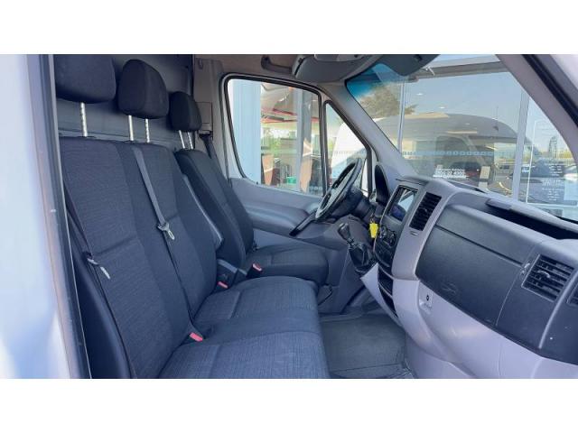 Mercedes Benz Sprinter image 3