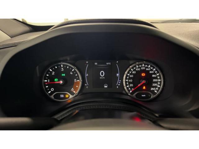 Jeep Renegade image 8