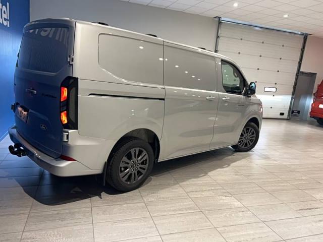Ford Transit image 2