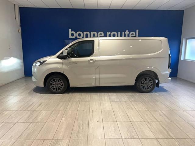 Ford Transit image 7