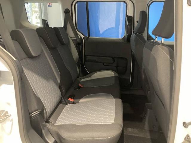 Ford Tourneo image 3
