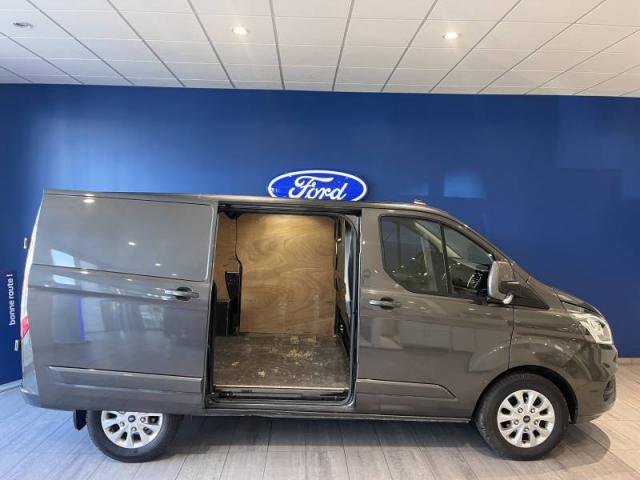 Ford Transit image 2