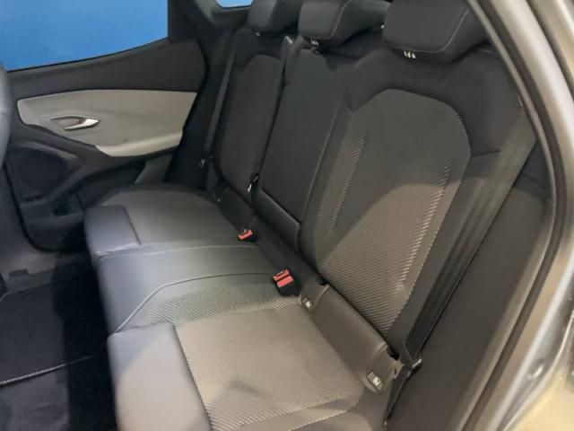 Ford Explorer image 3
