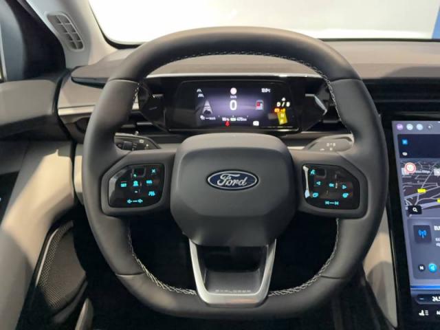 Ford Explorer image 9