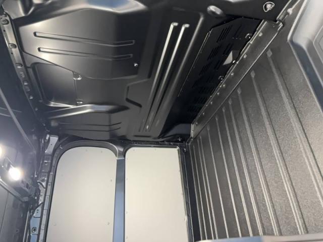 Ford Transit image 3