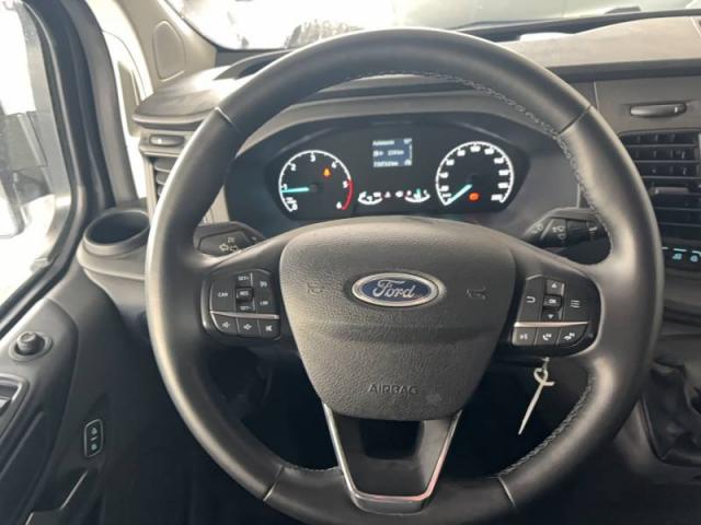 Ford Transit image 9