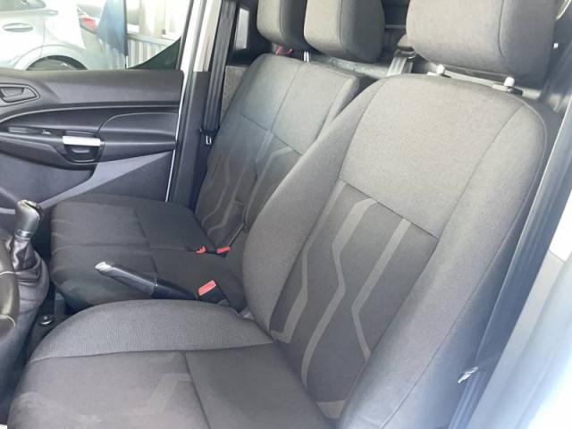 Ford Transit image 9