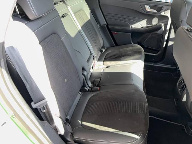 Ford Kuga image 2