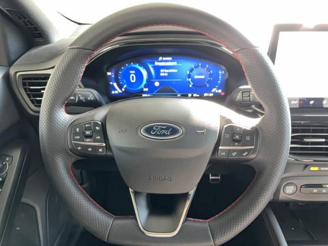 Ford Focus image 2