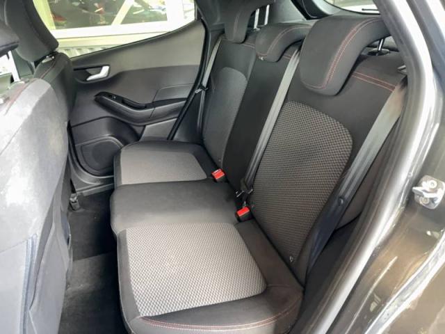 Ford Fiesta image 6