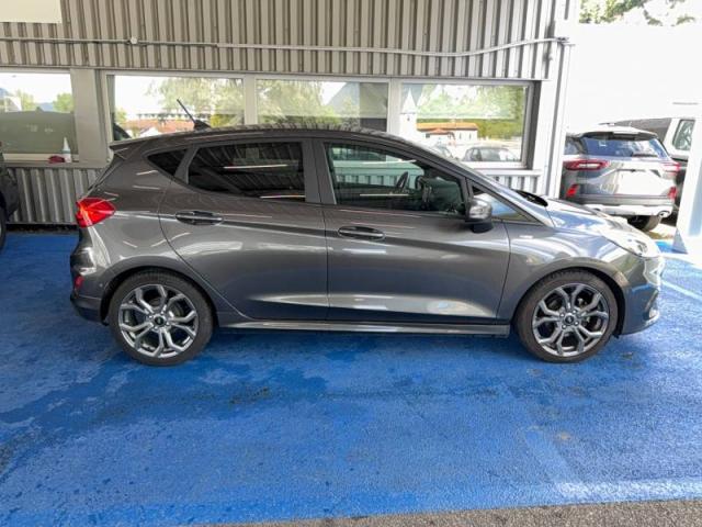 Ford Fiesta image 8