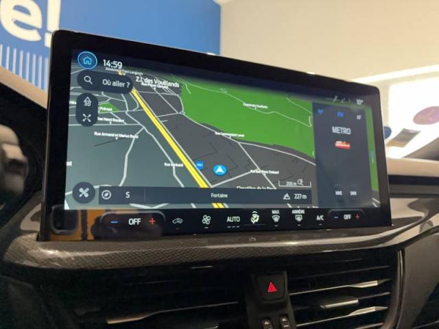 Ford Focus image 2