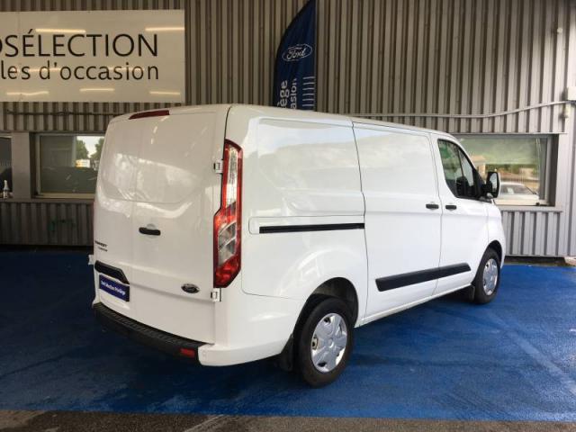 Ford Transit image 7