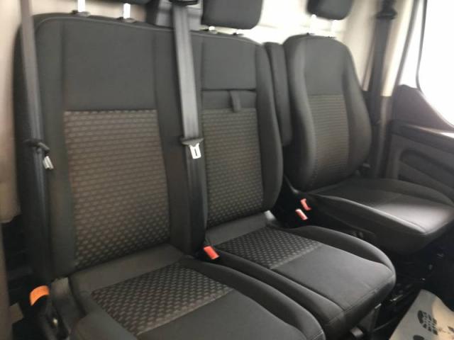 Ford Transit image 5