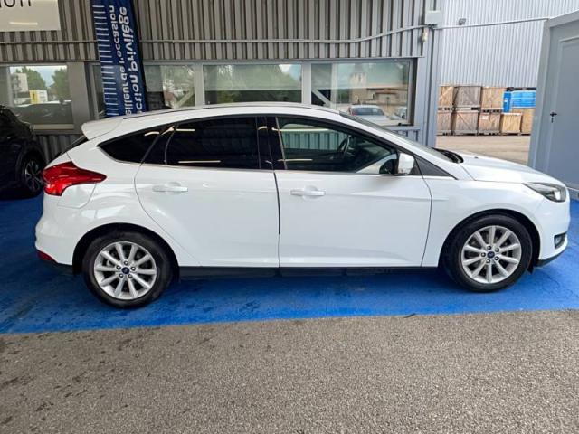 Ford Focus image 7