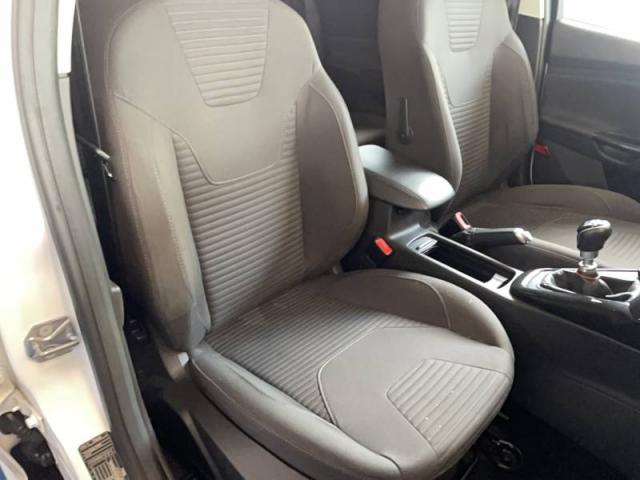Ford Focus image 6