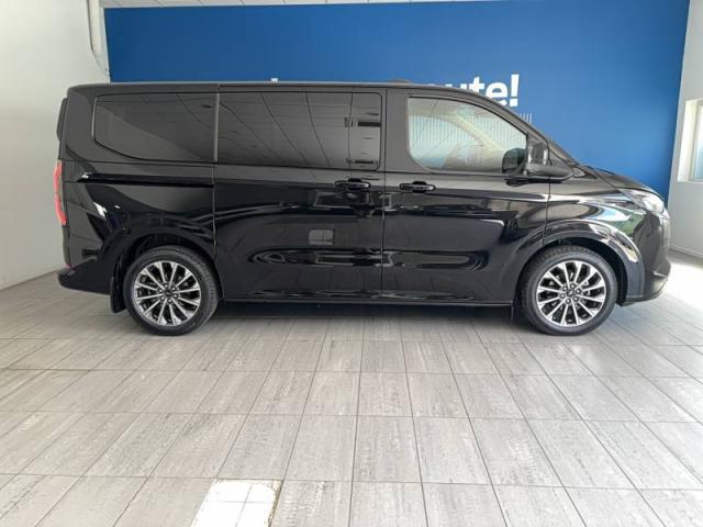 Ford Tourneo image 3