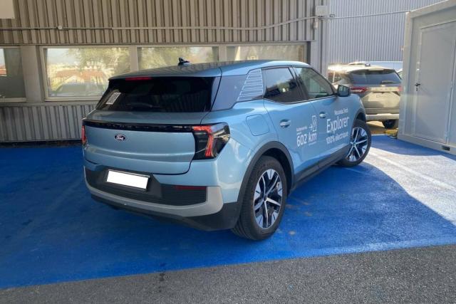 Ford Explorer image 2
