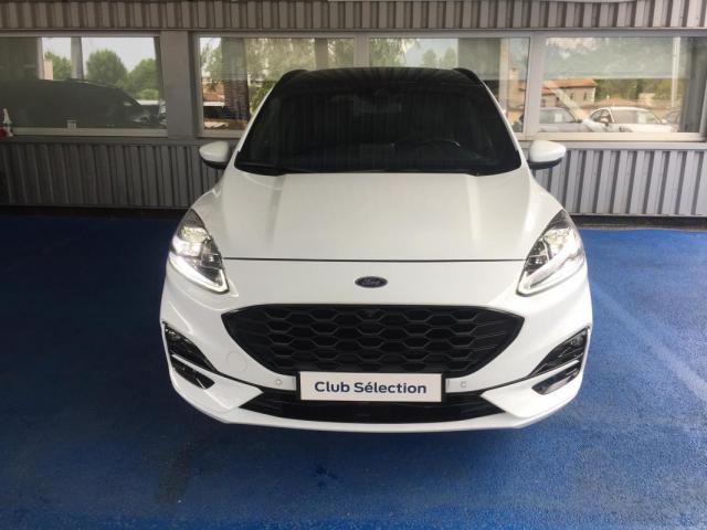 Ford Kuga image 1
