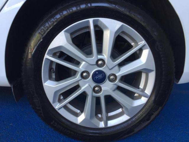 Ford Fiesta image 6