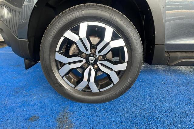 Dacia Duster image 1