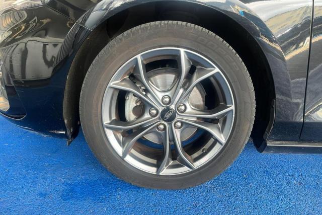 Ford Focus image 3