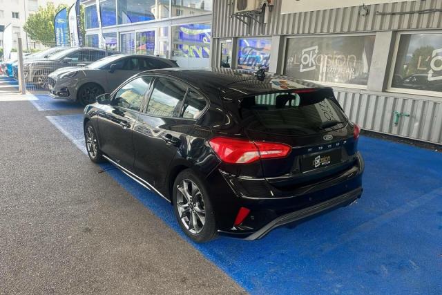 Ford Focus image 9