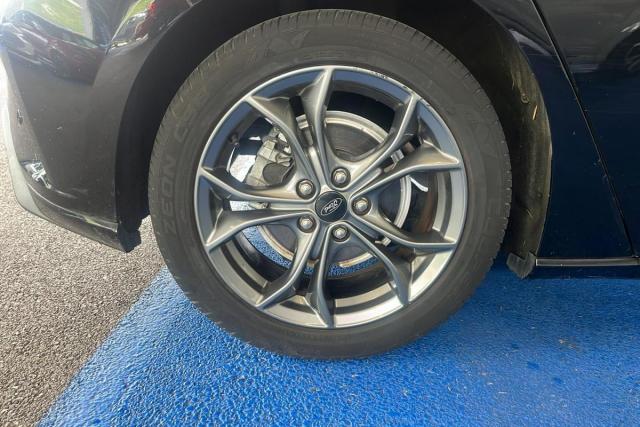 Ford Focus image 4