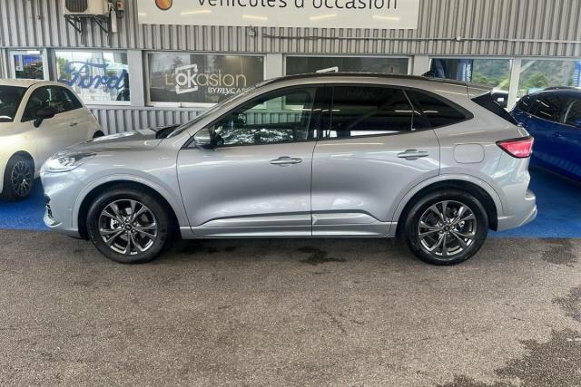 Ford Kuga image 3