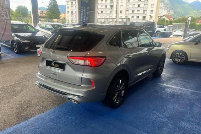 Ford Kuga image 5