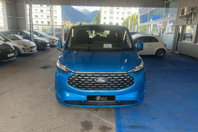 Ford Tourneo image 1