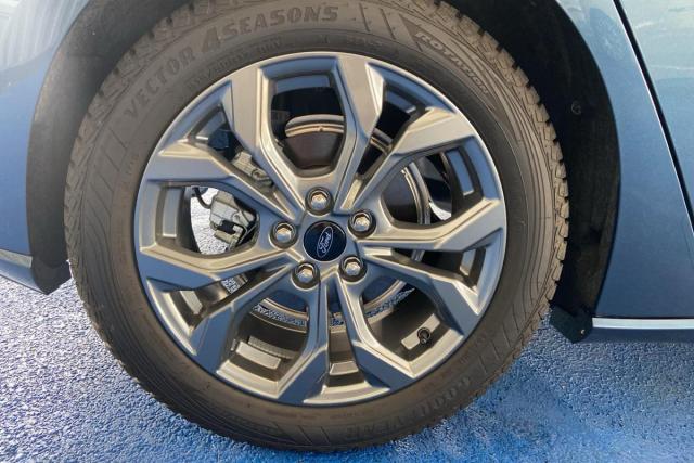 Ford Focus image 6