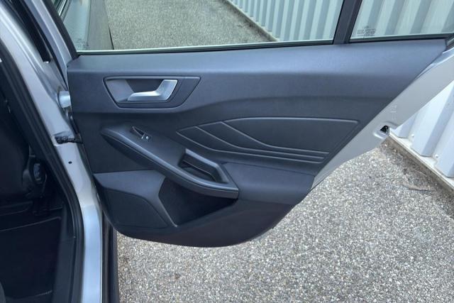 Ford Focus image 3