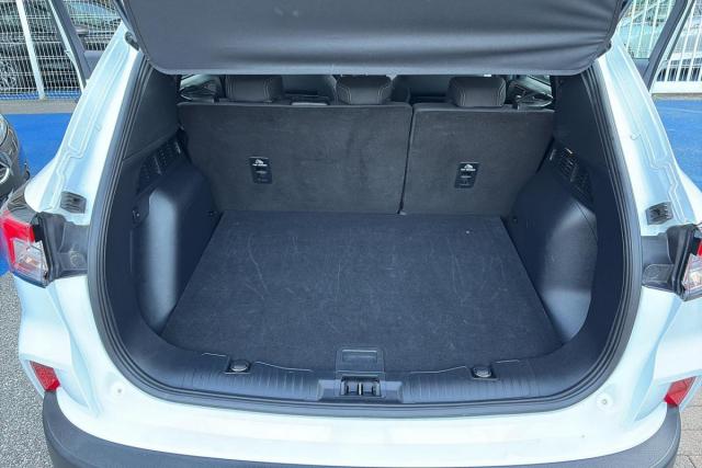 Ford Kuga image 5
