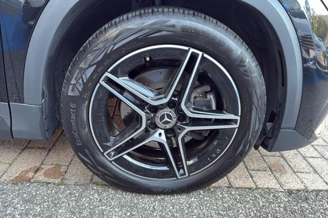 Mercedes Benz Gla image 6