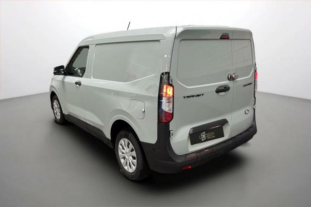Ford Transit Courier image 1