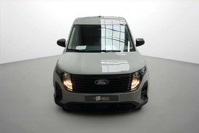 Ford Transit Courier image 5
