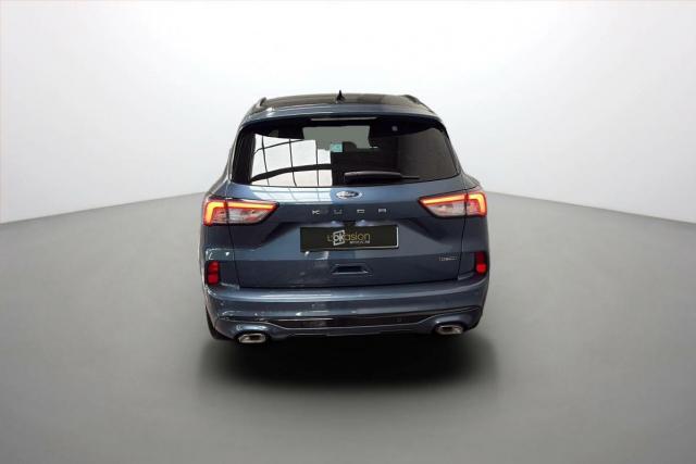 Ford Kuga image 9