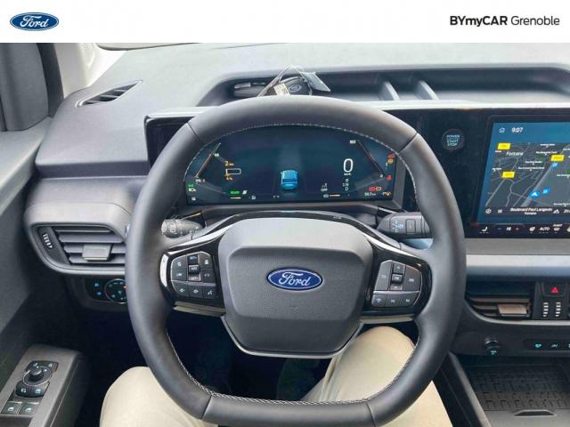 Ford Tourneo image 6