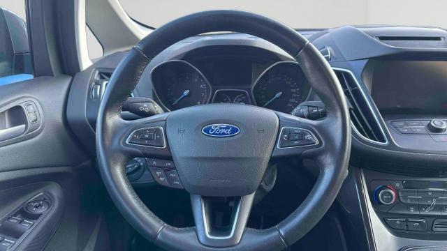 Ford C-Max image 8