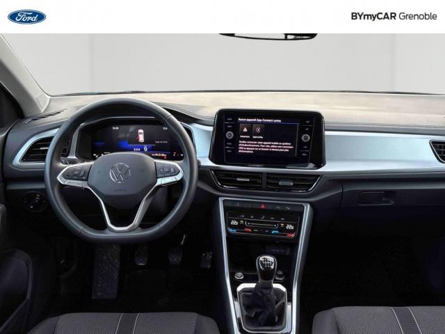 Volkswagen T-Roc image 5