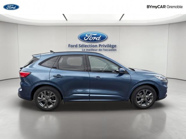 Ford Kuga image 8