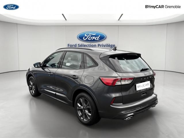 Ford Kuga image 6
