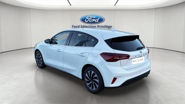 Ford Focus image 2