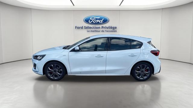 Ford Focus image 9