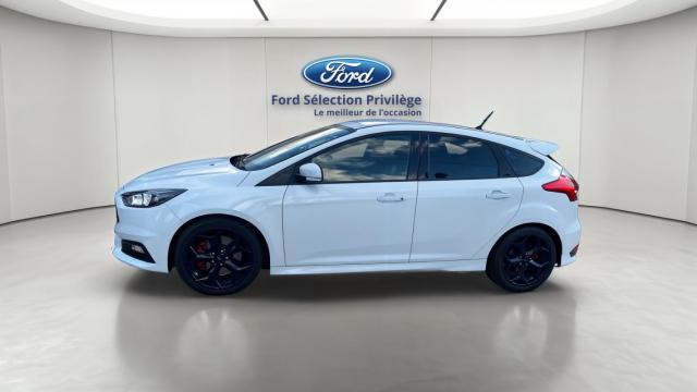 Ford Focus image 2