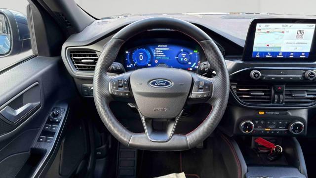Ford Kuga image 4