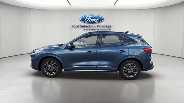 Ford Kuga image 8