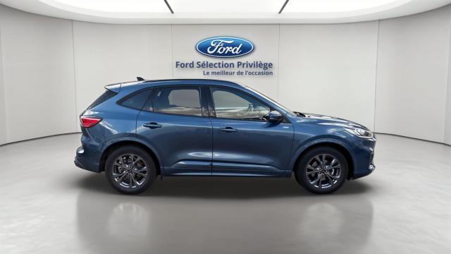 Ford Kuga image 6